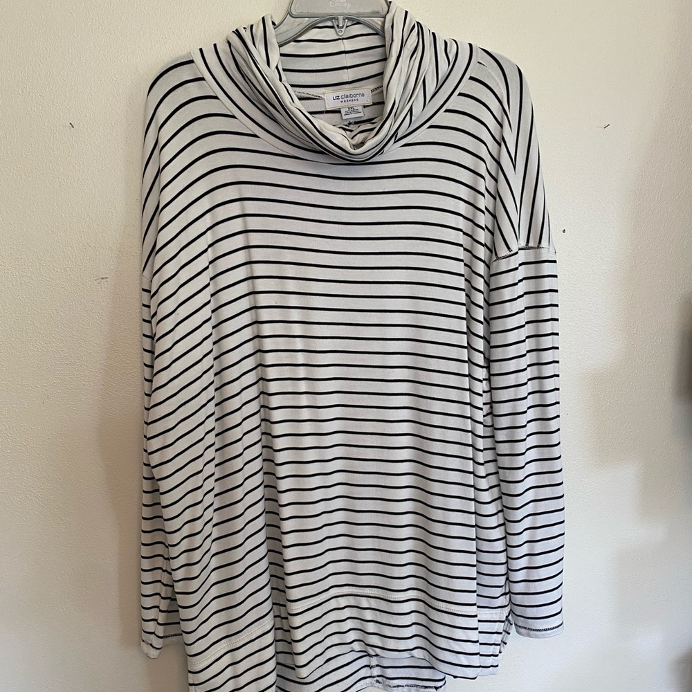 Cozy Black and White Stripped Turtle Neck! XXL